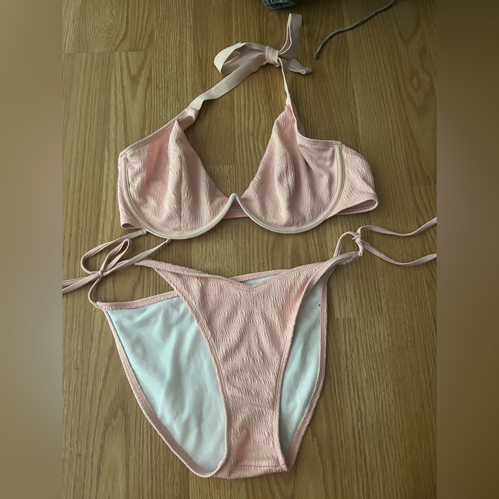 Pink Fukler bust bikini ivory rose